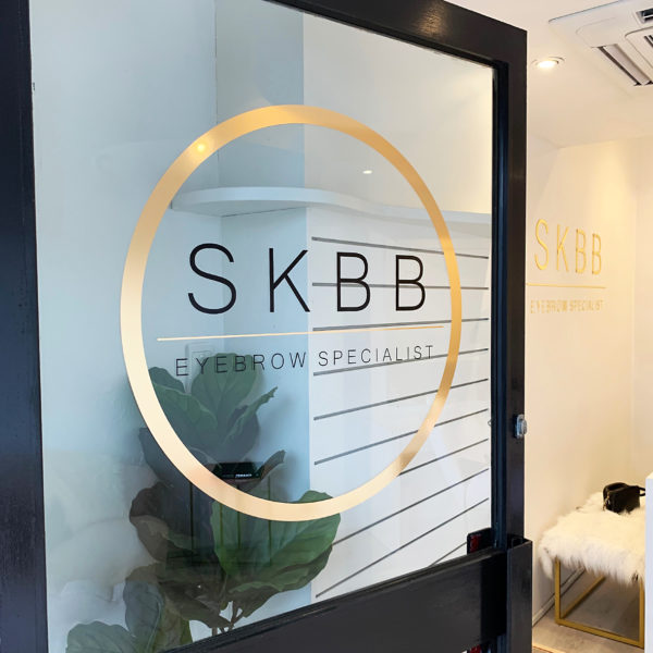 How To Attract The Right Customers with Wall & Window Signage